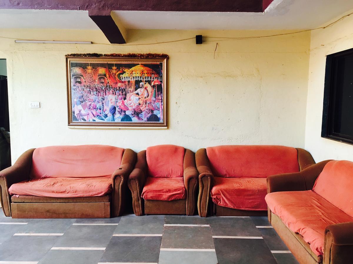 Hotel Madhumalti Matheran Luaran gambar