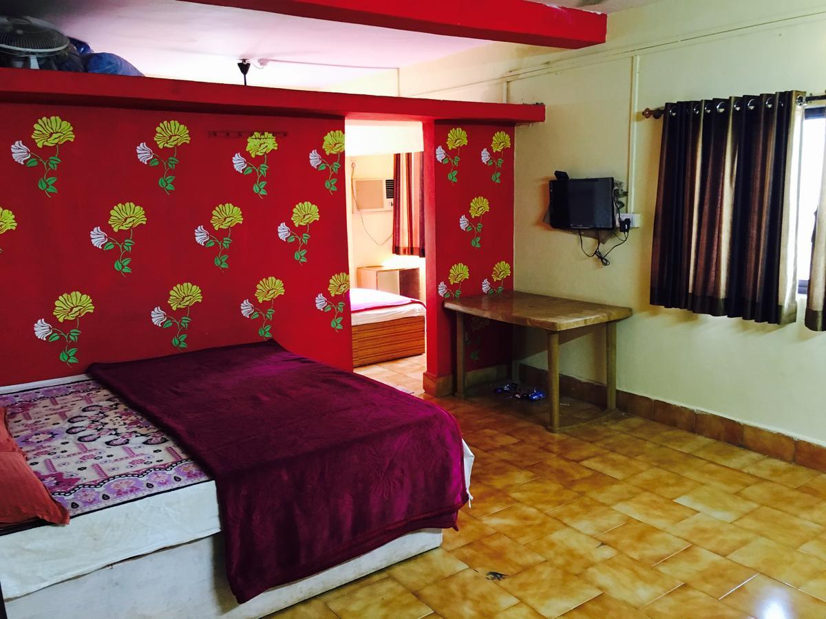 Hotel Madhumalti Matheran Luaran gambar